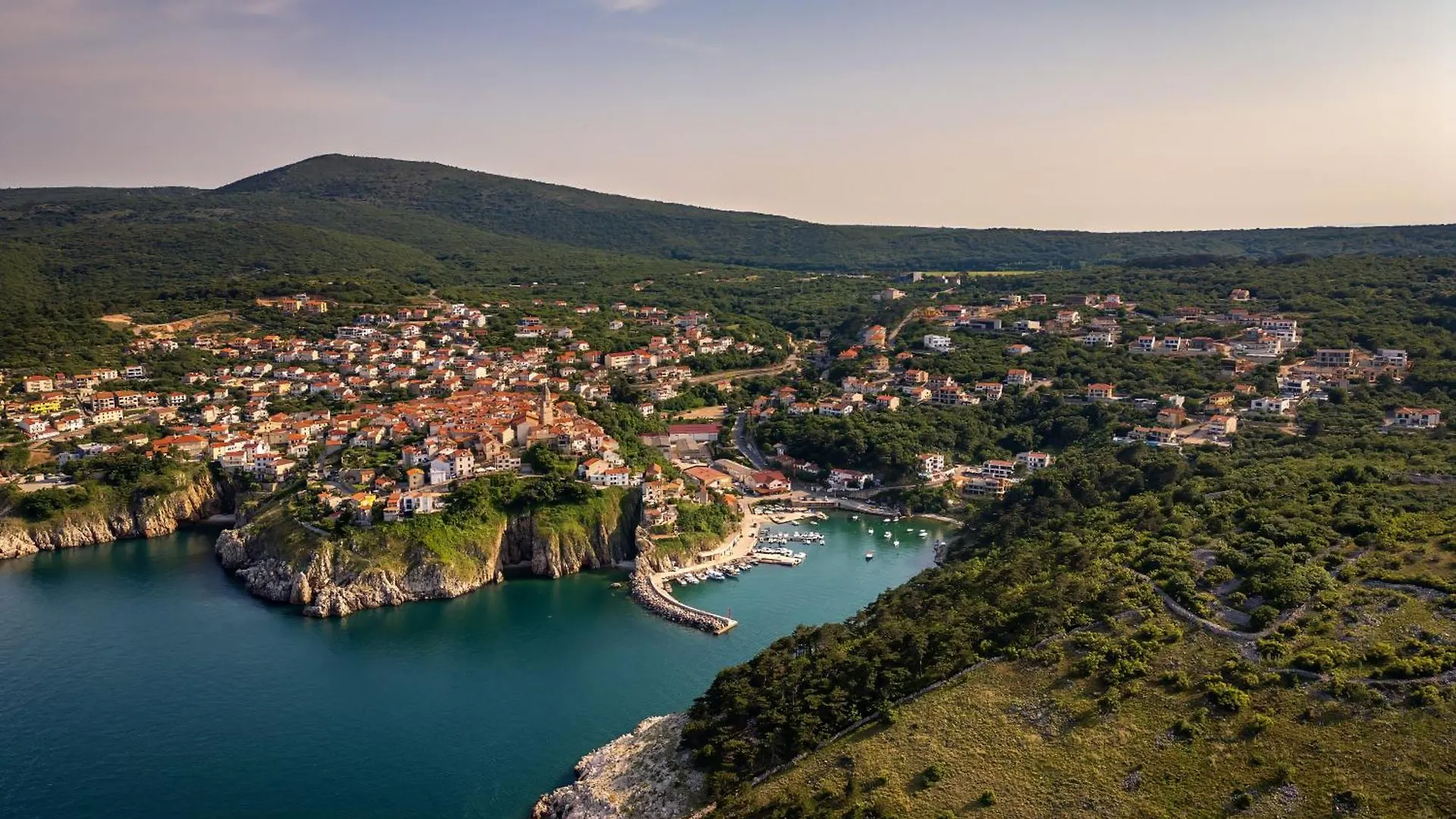 Luxusvilla Manatis Mit Pool Vrbnik  Villa Vrbnik (Primorje-Gorski Kotar)